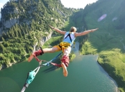 开云在线赛事平台-文班亚马冠军级表现定乾坤，火箭踏平猛龙展露新章