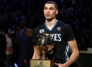 开云体育app-绿茵场上的风暴与羽毛球场上的独舞，德国战车碾压丹麦，桃田贤斗的绝对统治